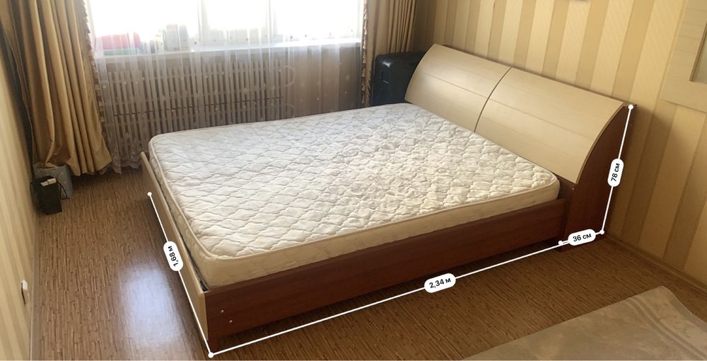 Продается двуспальная кровать