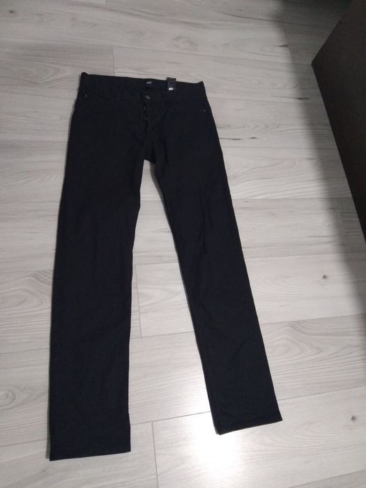 Vand blugi bărbați  H&M marime 30