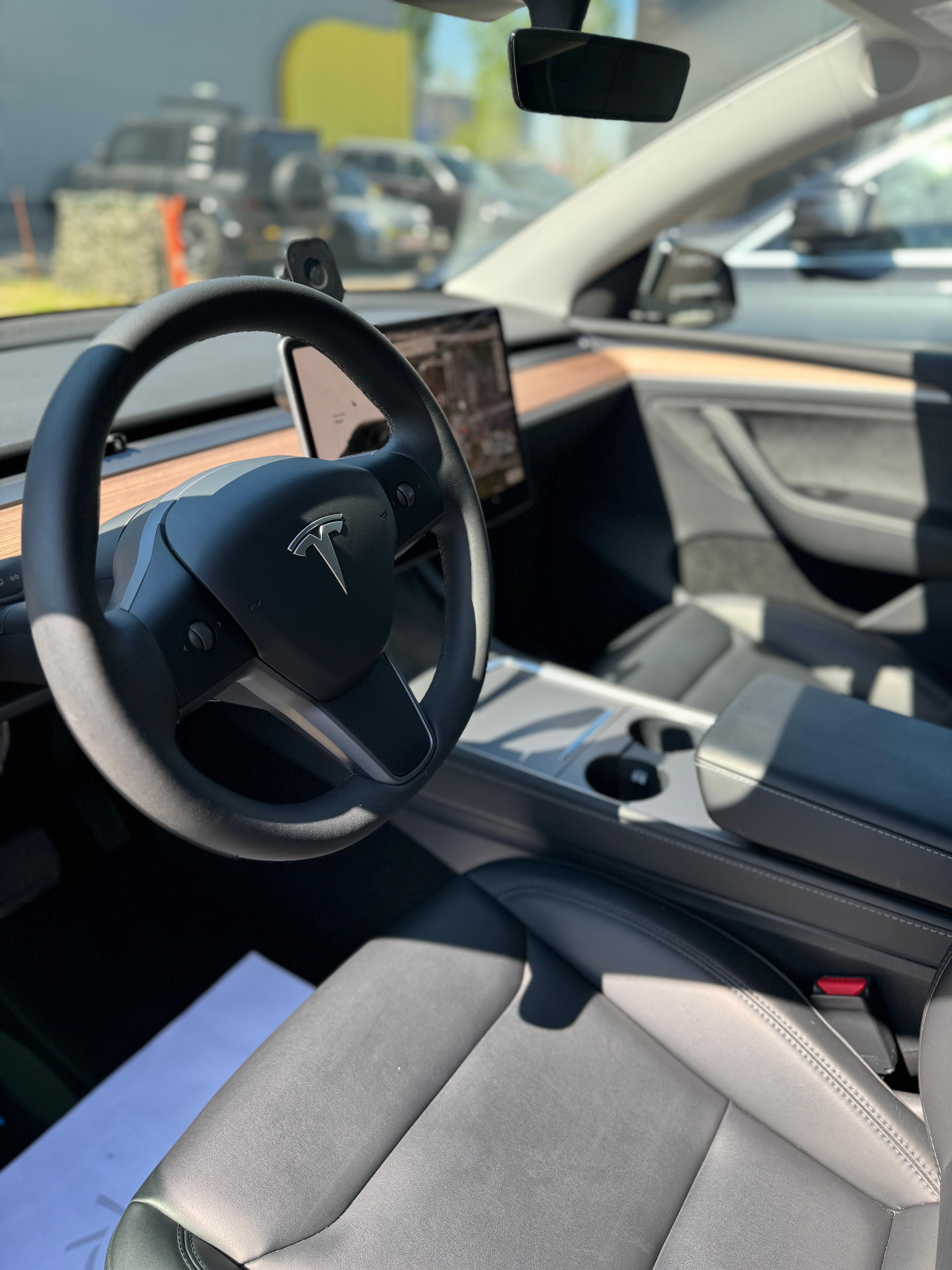 Tesla Model Y Long Range