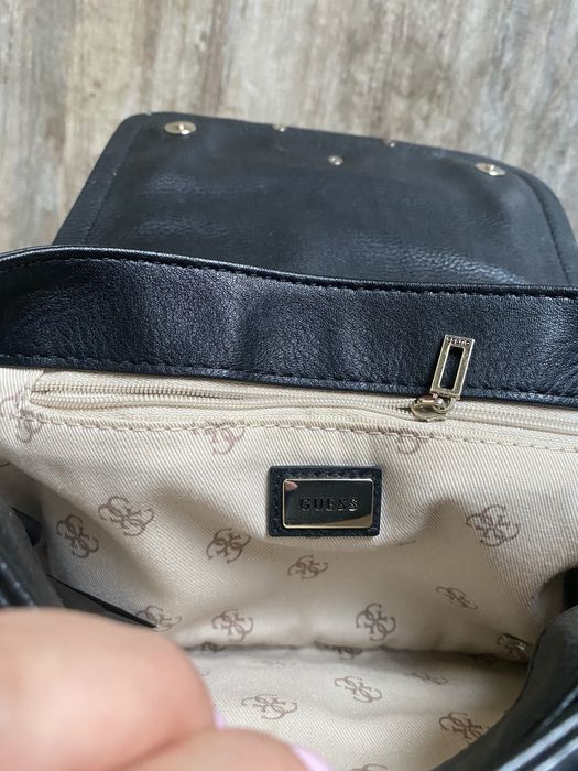 Оригинална чанта Guess