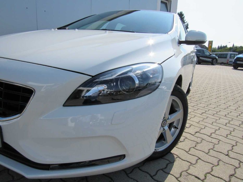 НА ЧАСТИ! Volvo V40 1.6 d 115 кс. АВТОМАТИК хечбек Волво В40