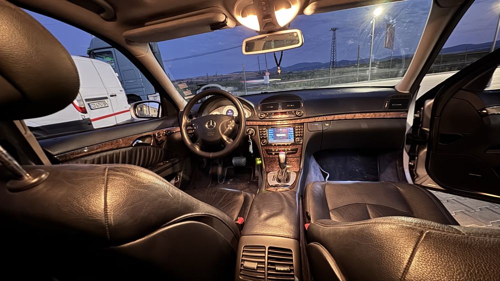 Mercedes E-240, V6 177 к.с. ГАЗ