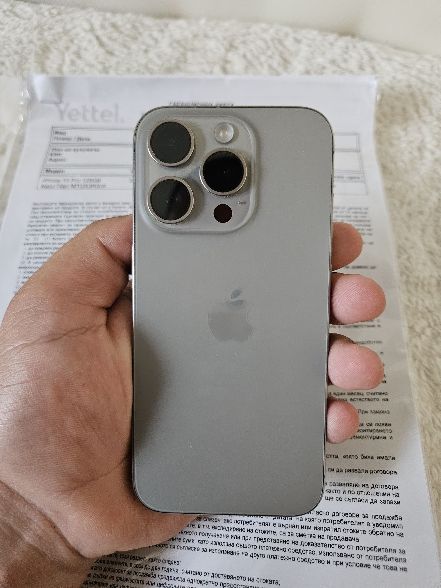 IPhone 15 pro 128 gbnatural titan