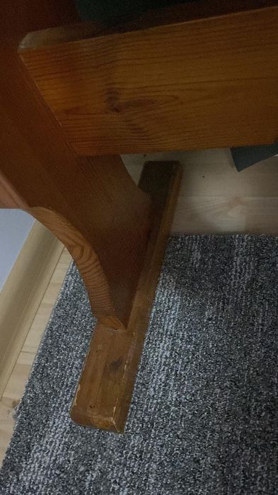 Дървена маса. Размер 120/45