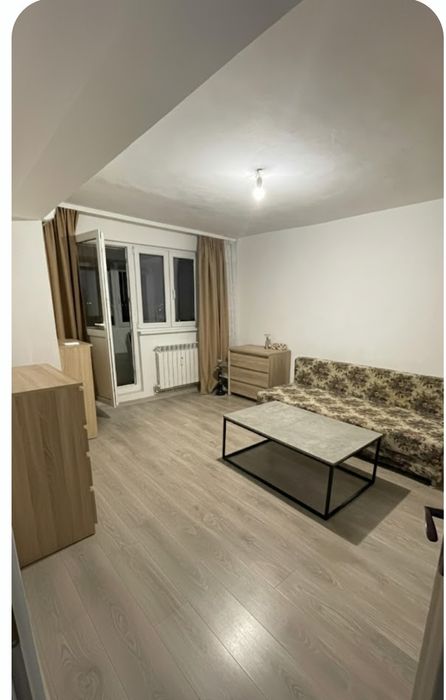 Închiriez Apartament cu o Cameră