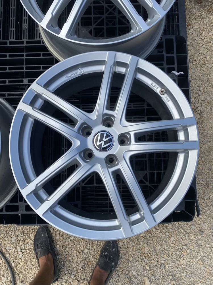 19 цола 5 х 112 мм Фолксваген VW , ID 4 , CC , Пасат Голф Ауди , Шкода