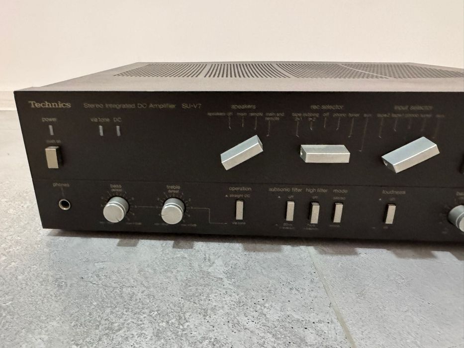 Vand amplificator/statieTECHNICS SU-V7 630W (muzica,casa,sistem audio)