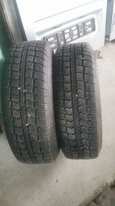 Vand Cauciucuri, Anvelope 235 65 16C montaj gratuit.