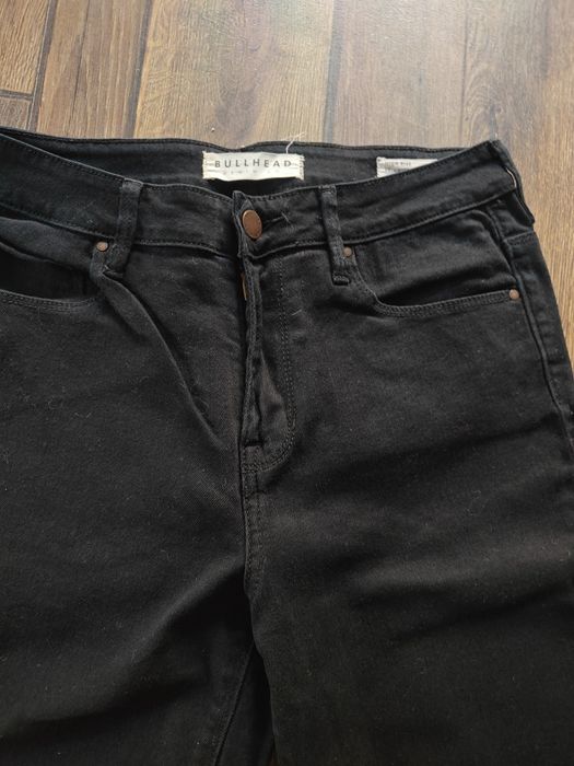 Продавам дамски дънки