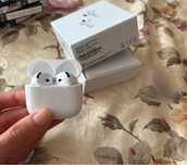 ОРИГИНАЛ Apple AirPods 4 with Active Noise Cancellation