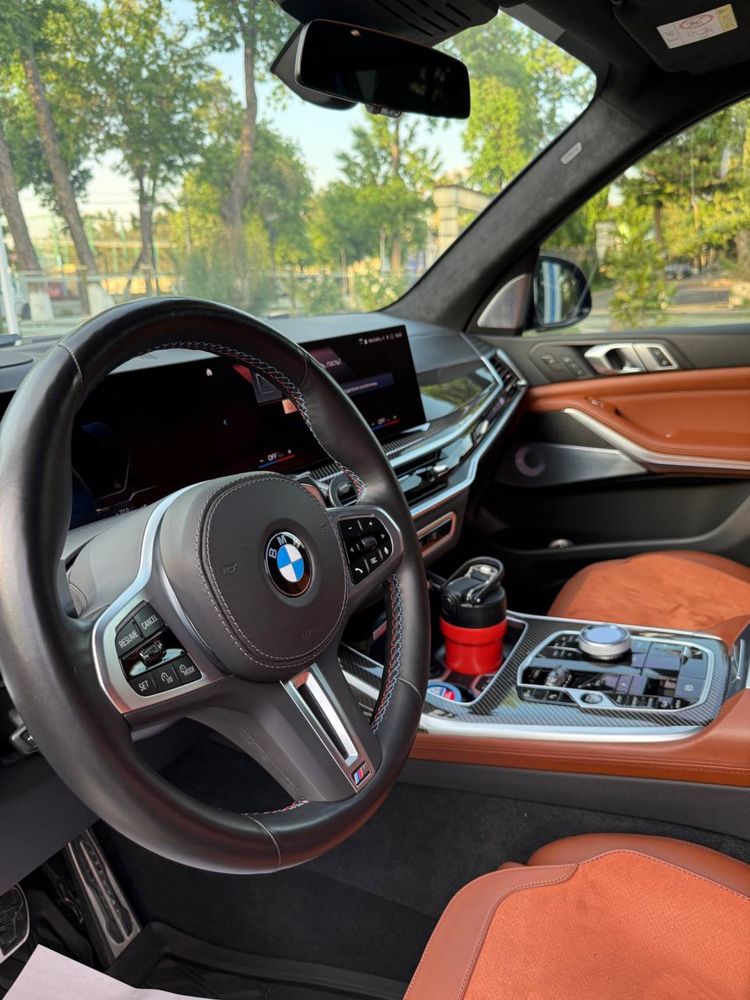Bmw x7 M60 4.4 full