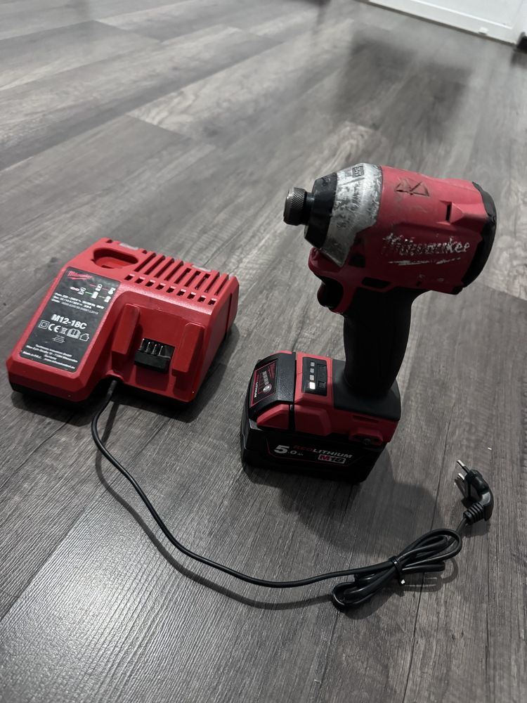 Milwaukee M18 FID 2 biți 226 Nm