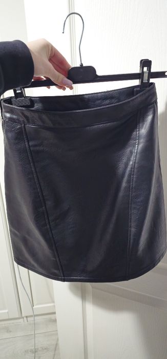 Fuste, de piele și material