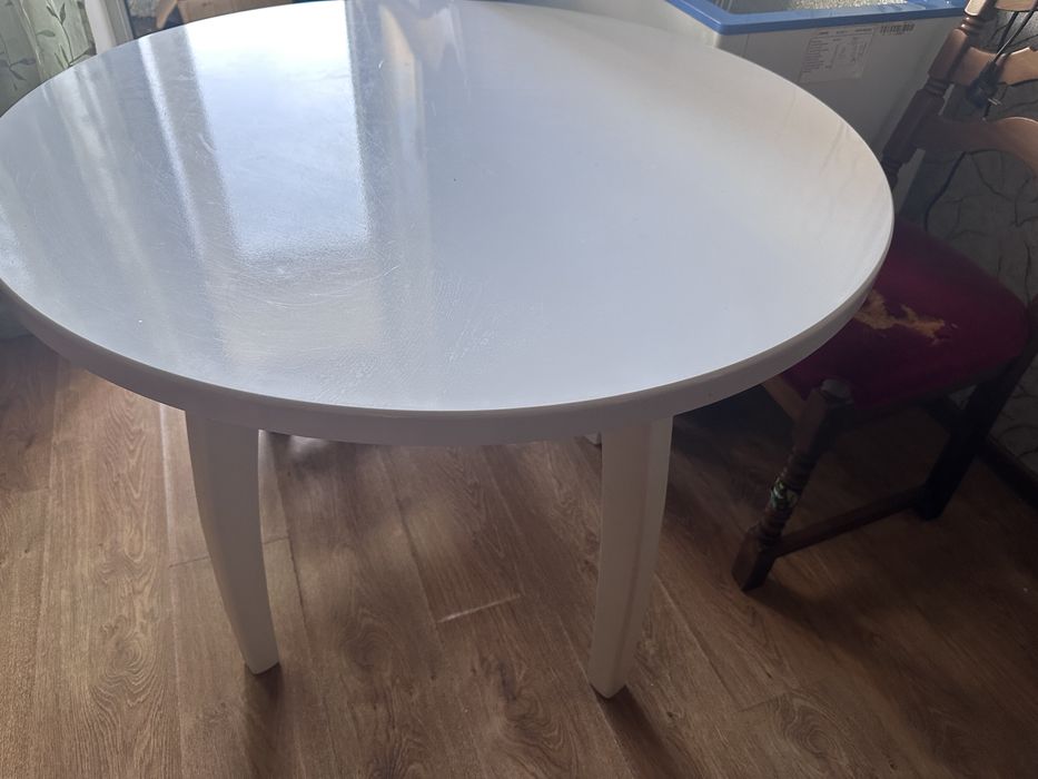 Стол кухонный МДФ белый