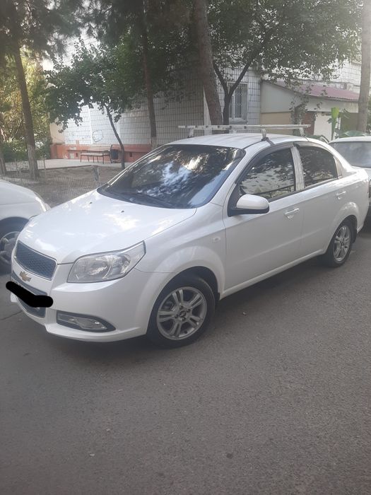 Продаётся Нексия 3 автомат