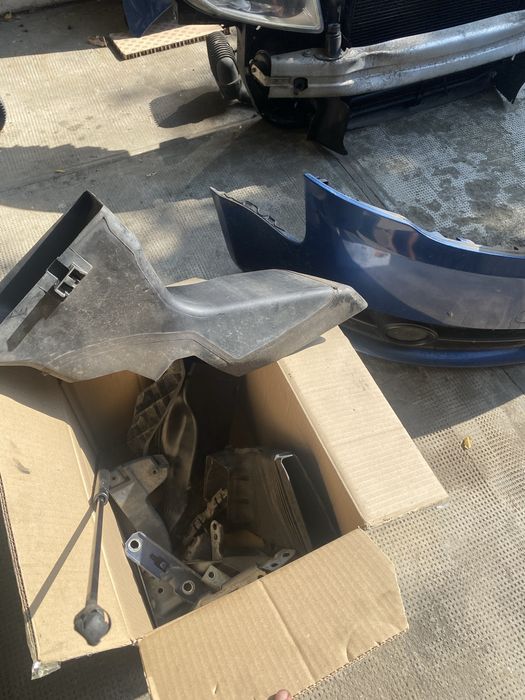 Fata completa sline bara fata faruri trager capota Audi A4 B7