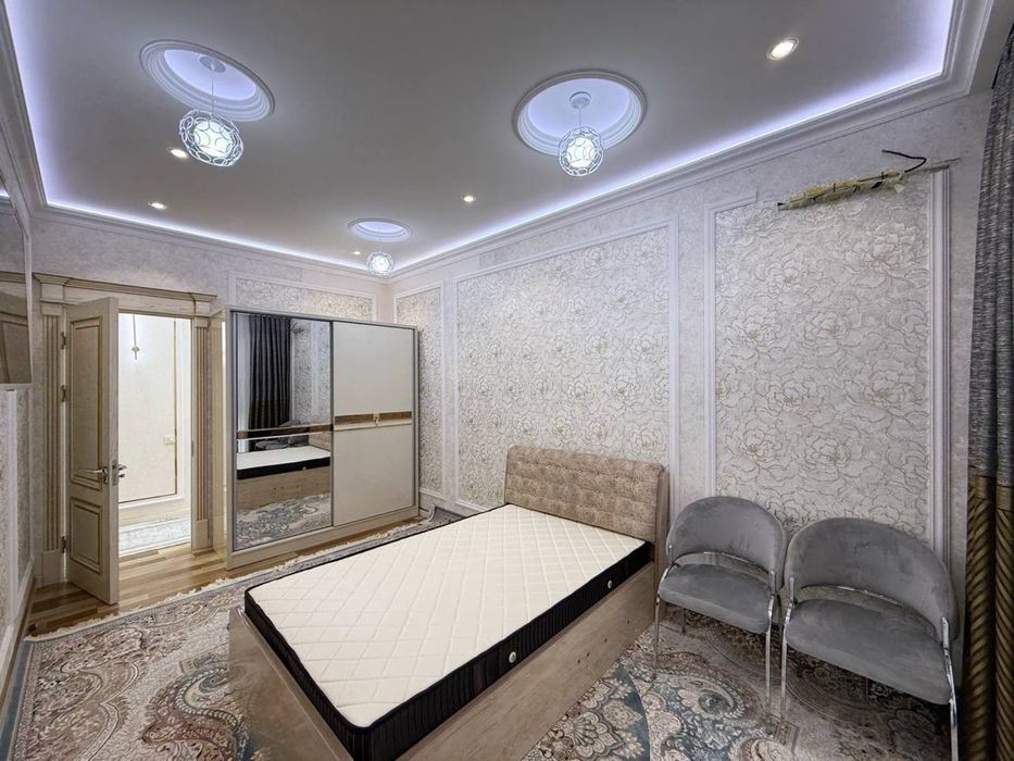 Узок муддатга оилага или тоззс одамларга ижарага берилади