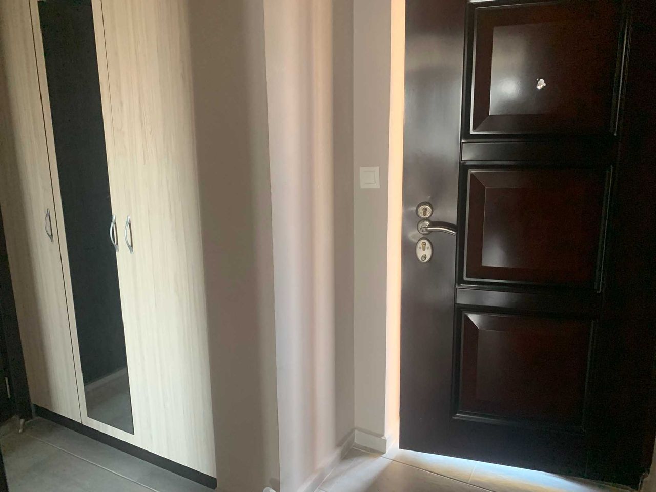 Дава се под наем Двустаен апартамент в Варна, м-т Ракитника - 60 кв.м за 459 € - Снимка #10