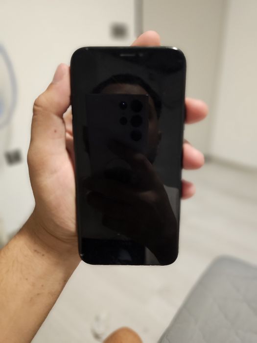 Iphone X  Черен-64GB