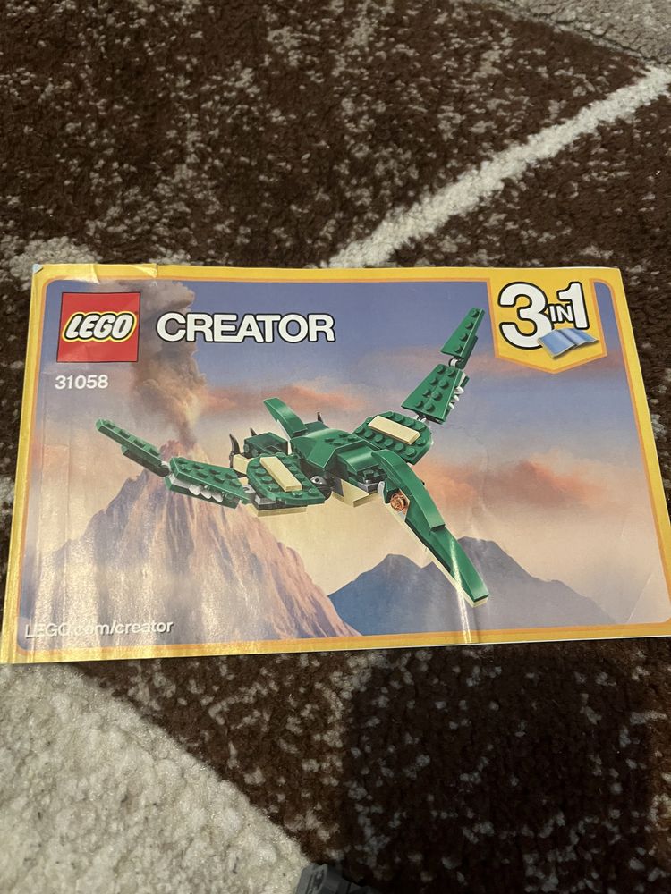 LEGO Creator 3 in 1 - Dinozauri puternici 31058