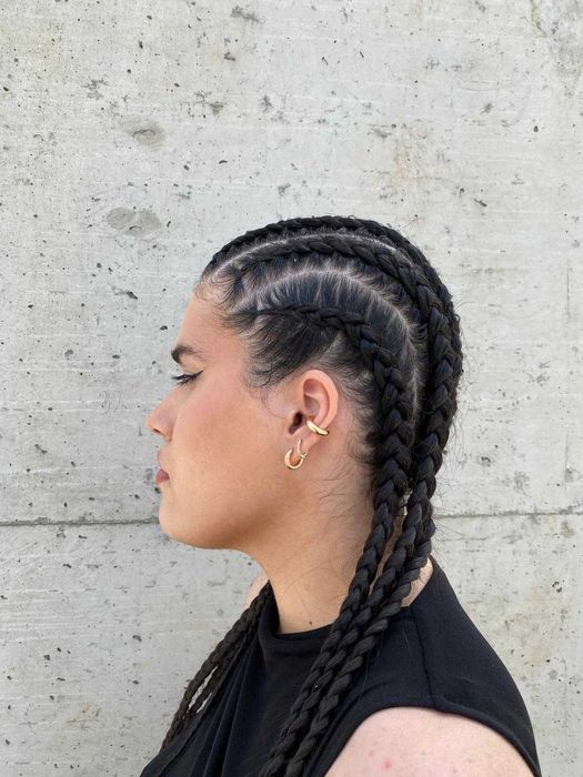 Împletituri pe scalp - Braids