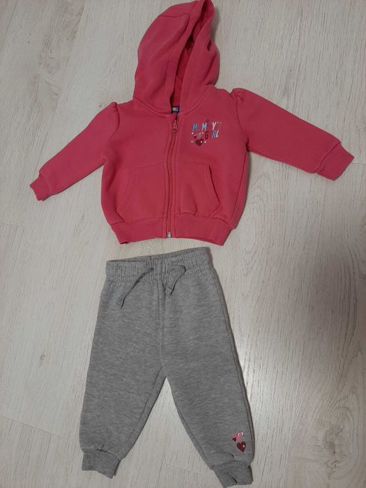 Бебешки дрешки за момиченце р-ри до 68 см. и 86 см.