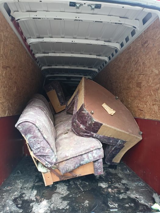 Debarasări locuințe cu manipulanți Reșița, mutări de domicilu,relocări