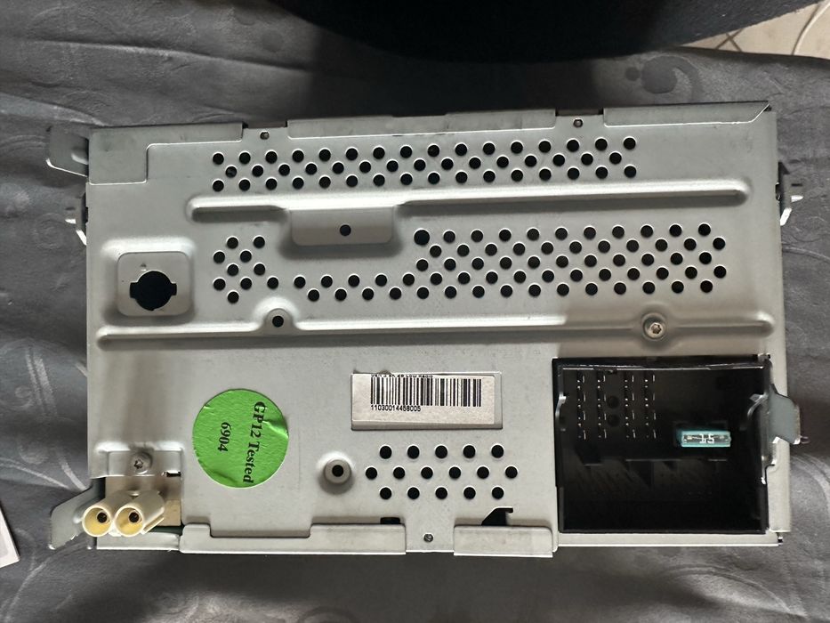 Оригинално радио на Škoda Fabia