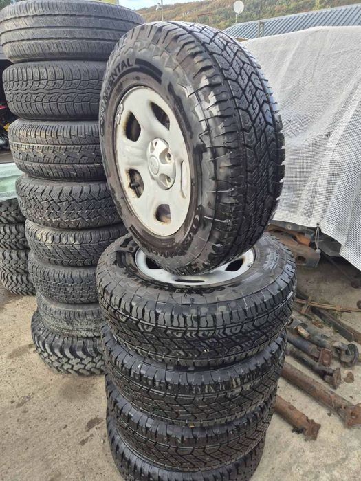 Гуми с джанти за Jeep Cherokee