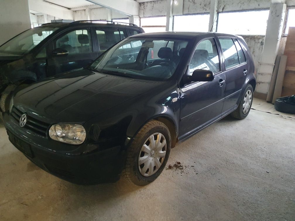 Dezmembrez vând piese vw golf 4 , 2001 , 1.4 16 V