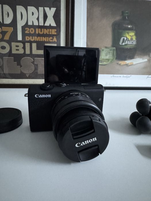 Camera Canon M200 - Obiectiv 15-45mm - Dummy Battery - Streaming - Web