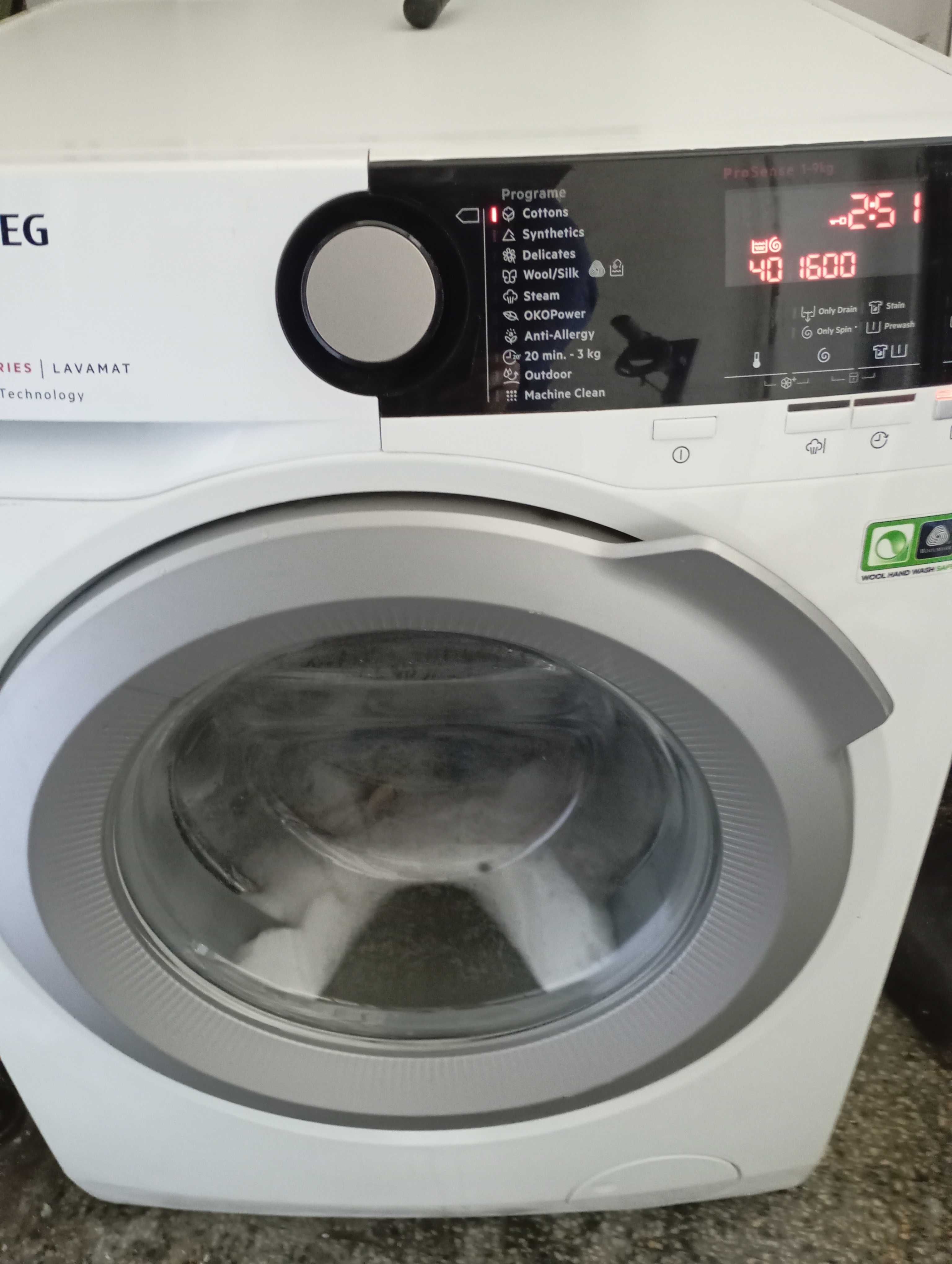 Пералня Aeg 8000