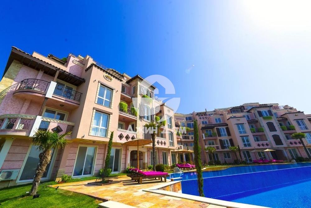 Продава се Двустаен апартамент в Созопол - 55 кв.м за 881 €/кв.м - Снимка #9