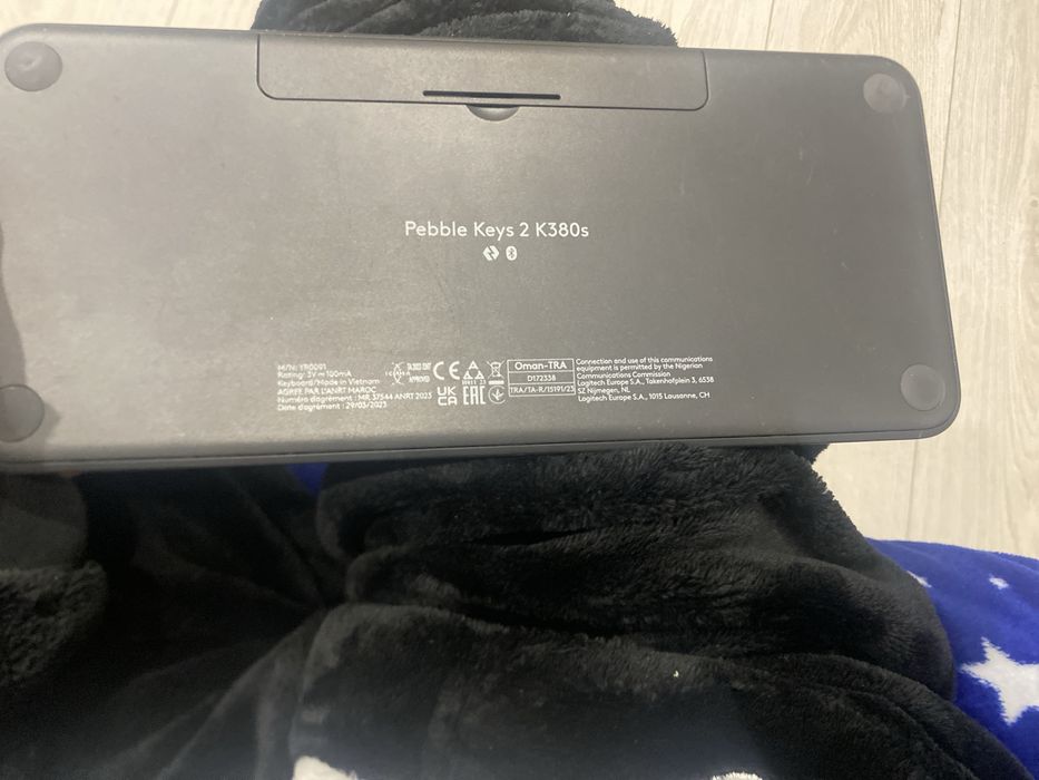 Tastatura logi foarte buna ca noua