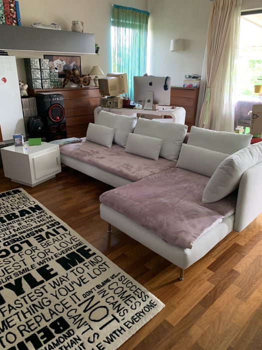 Canapea 4 persoane  cu fețe detasabile