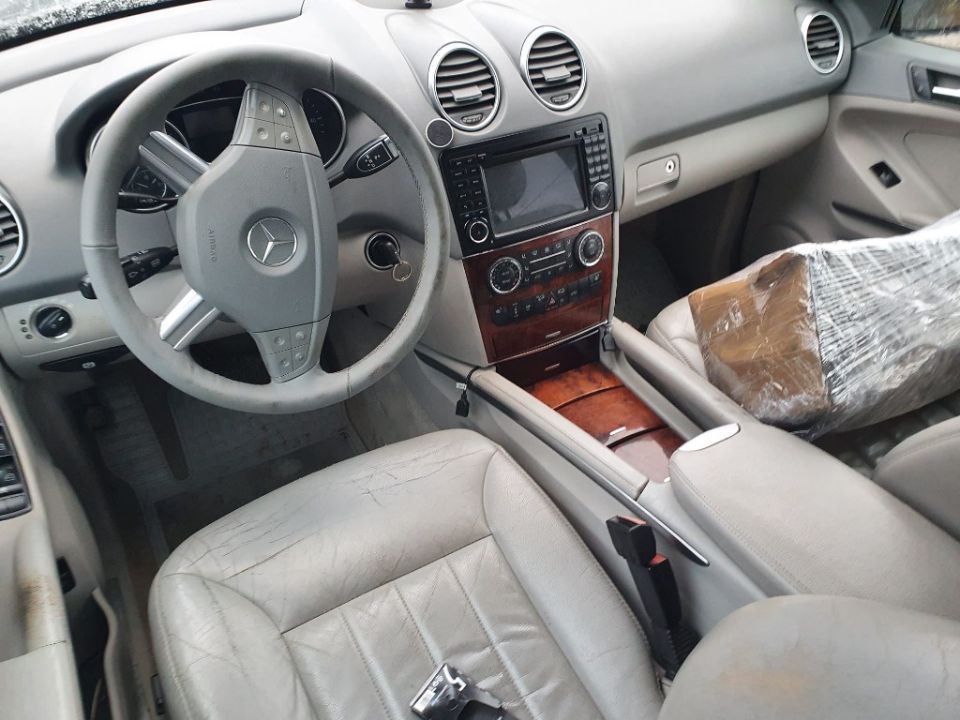 Dezmembrez Mercedes Ml w164 motor 3.0cdi 165kw 224cp cod om642 dezmembrari piese jante r19