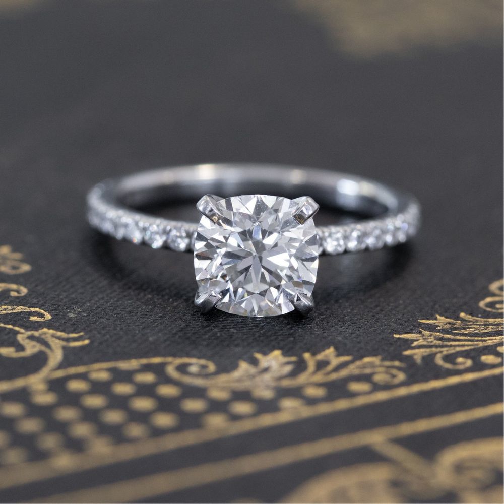 Inel Cushion cut moissanite