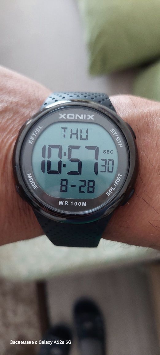 Casio MRW 200H и XONIX WATCH 10 bara + подарък гривна зодия телец