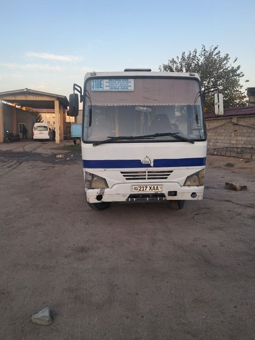 Автобус Isuzu сотилади