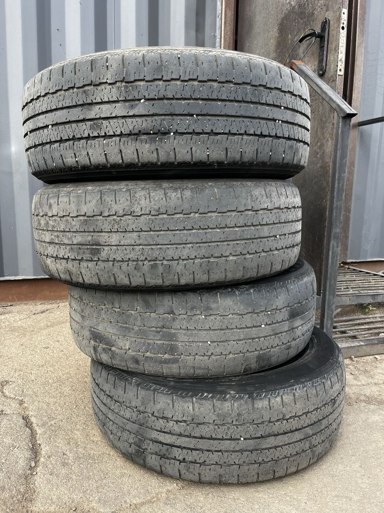 Комплетк летних шин 215.60. R17