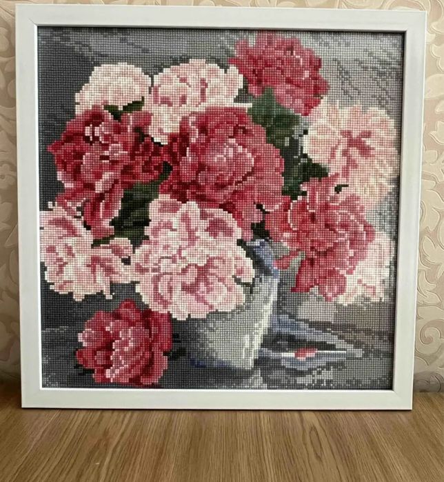 Продаю картину из страз