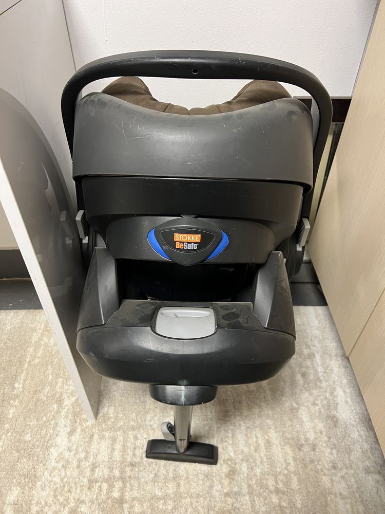 Scaun auto Stokke BeSafe cu bază ISOFIX