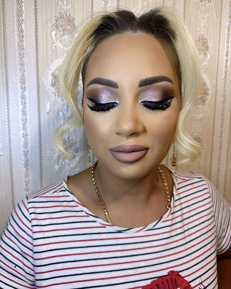 Makeup si coafat sector 2 pret makeup 200 par 100