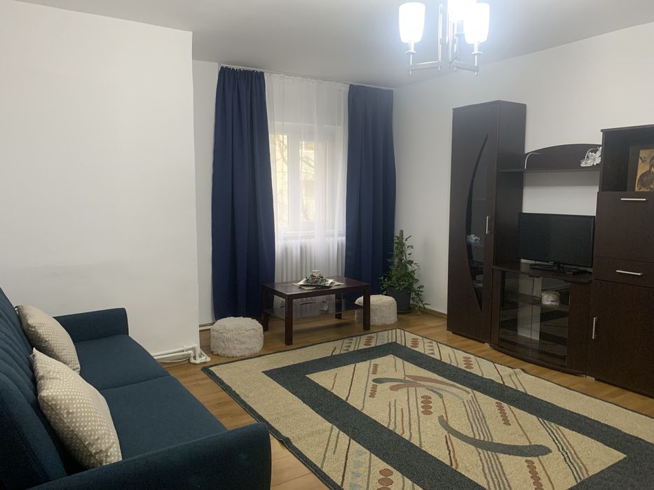 Inchiriez apartament regim hotelier