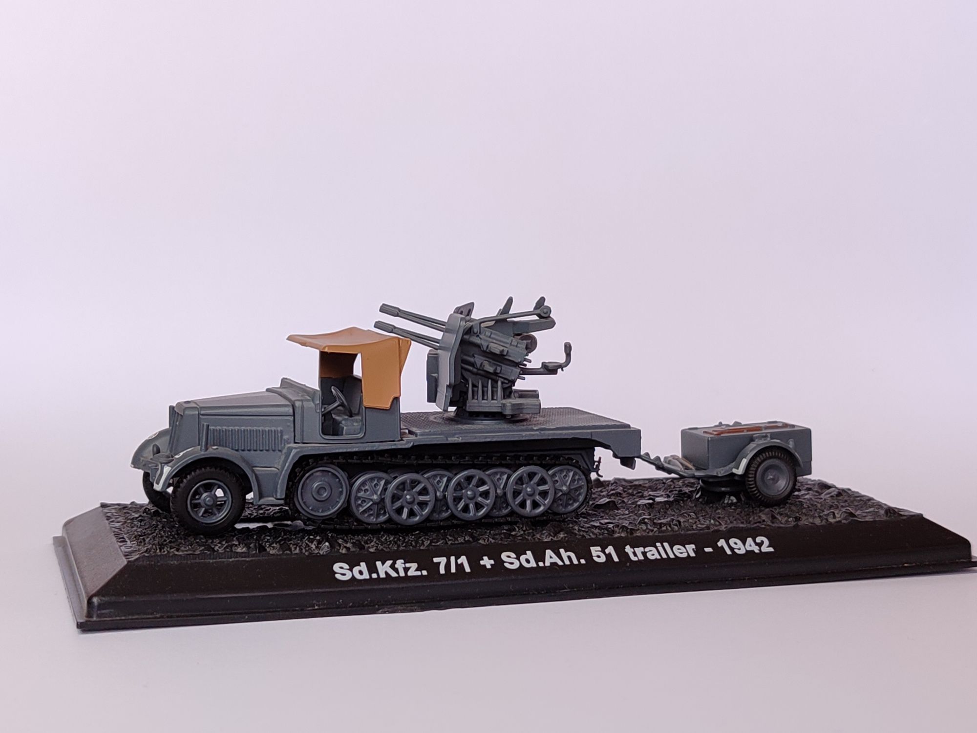 Macheta Sd.Kfz. 7/1 tun antiaerian autopropulsat