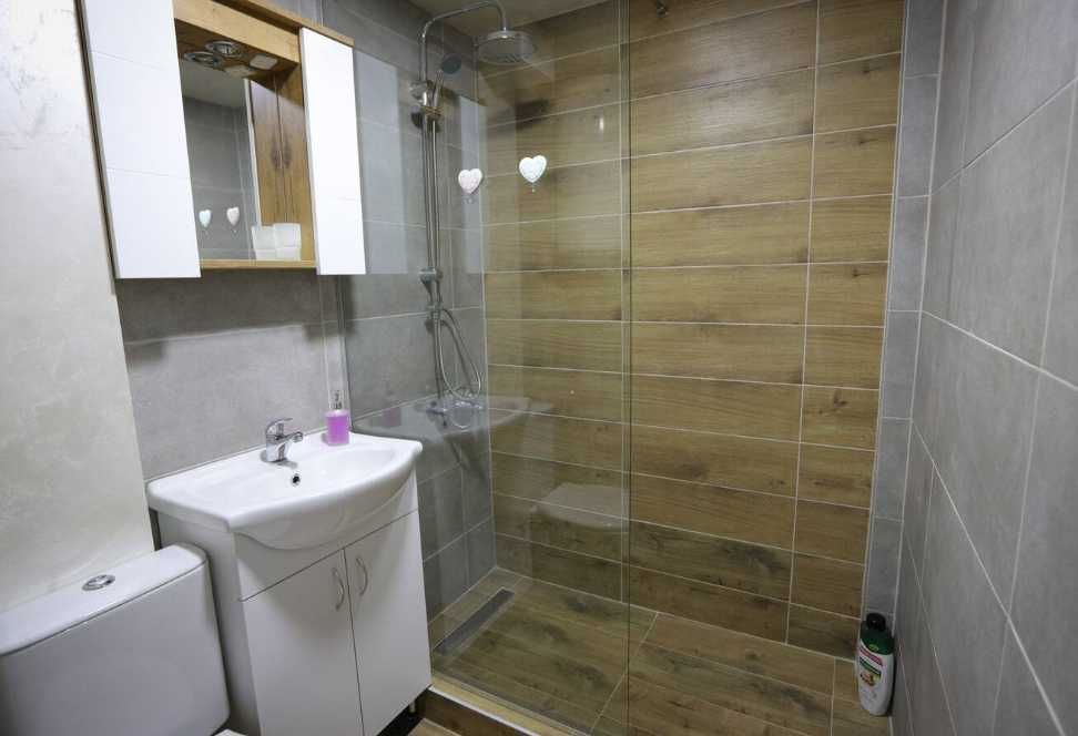 Дава се под наем Едностаен апартамент в Пловдив, Изгрев - 45 кв.м за 170 € - Снимка #2