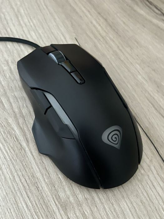 Продам игровую мышь