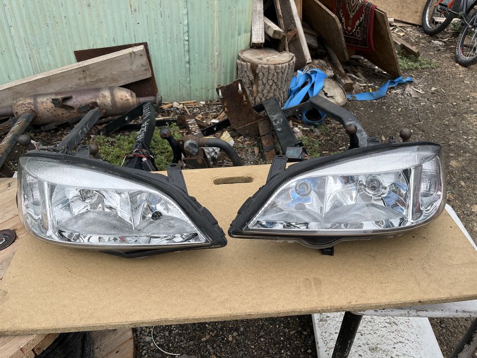 Фарове за Опел Астра Г 98- 2003