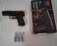 Replica Umarex H&K P8 CO2.