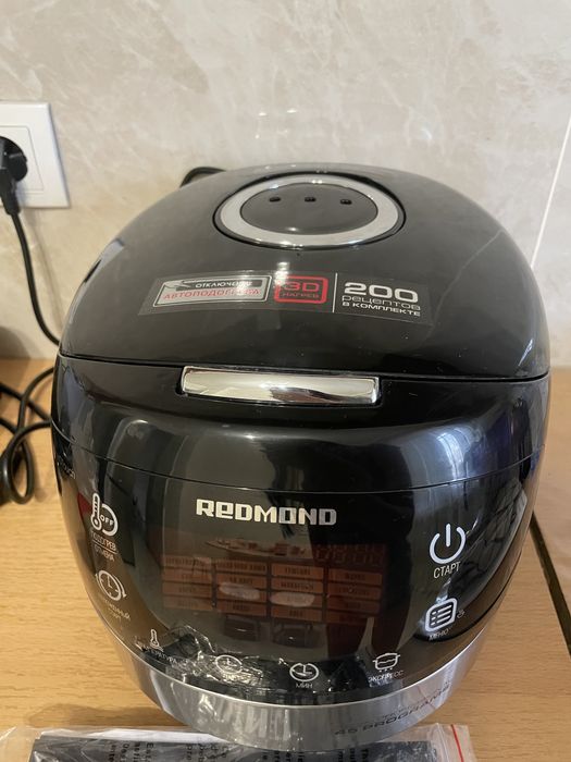 Мультиварка Redmond RMC-M90